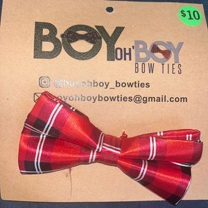2 RED Bow ties for the price of 1.